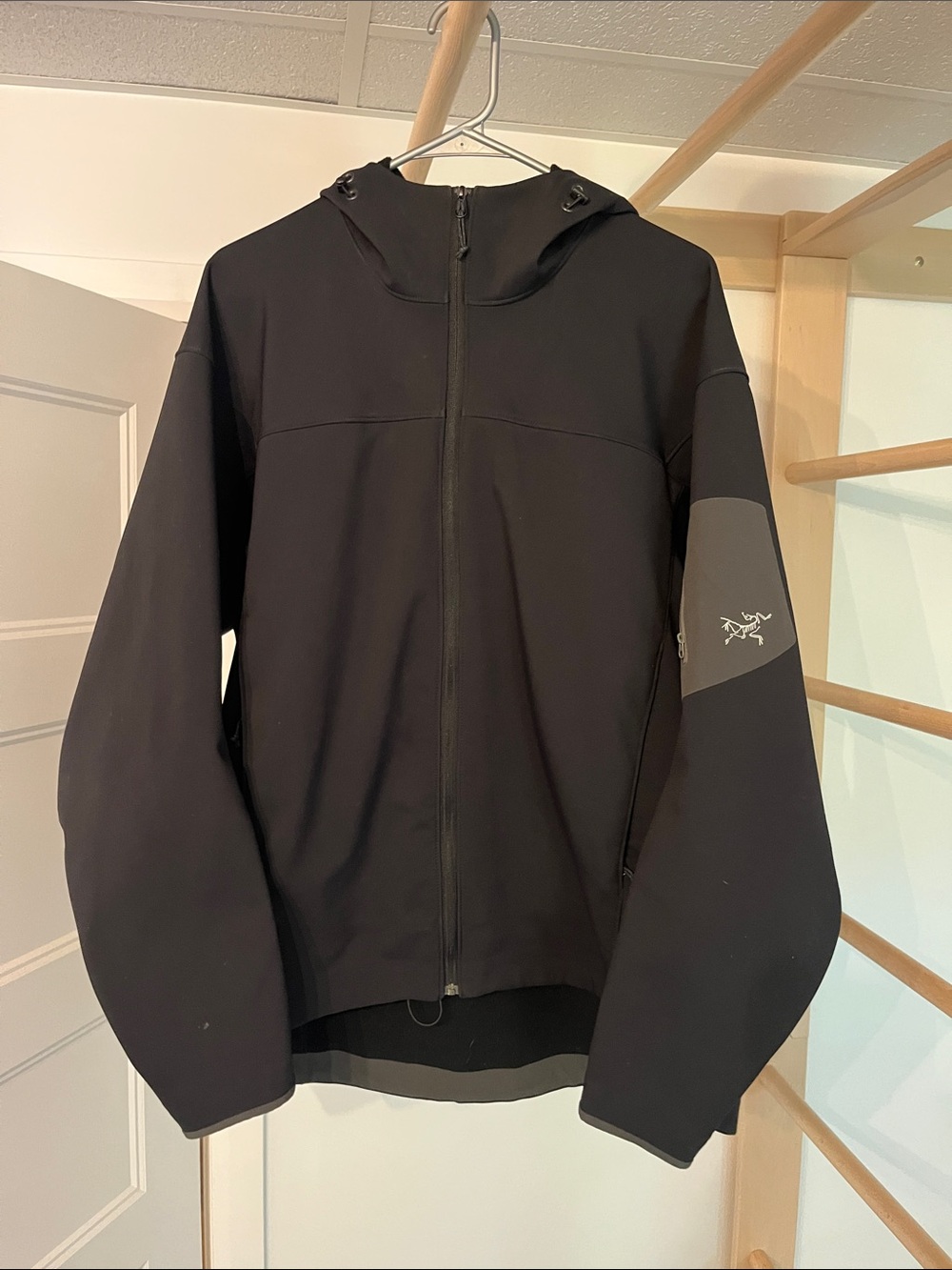 Arc'teryx Men's Black Hooded Softshell Jacket